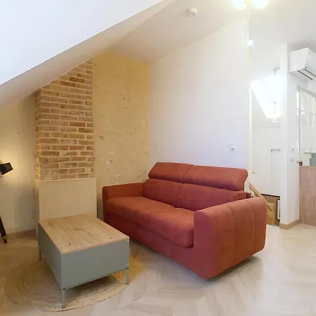 Nord Loire - Proche Du Tramway Et Du Centre De 公寓 *