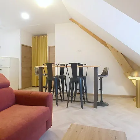 Nord Loire - Proche Du Tramway Et Du Centre De *